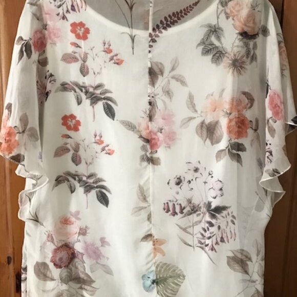 Silk100%  blouse, cotton camisole, size M, Excellent condition - Picture 2 of 3